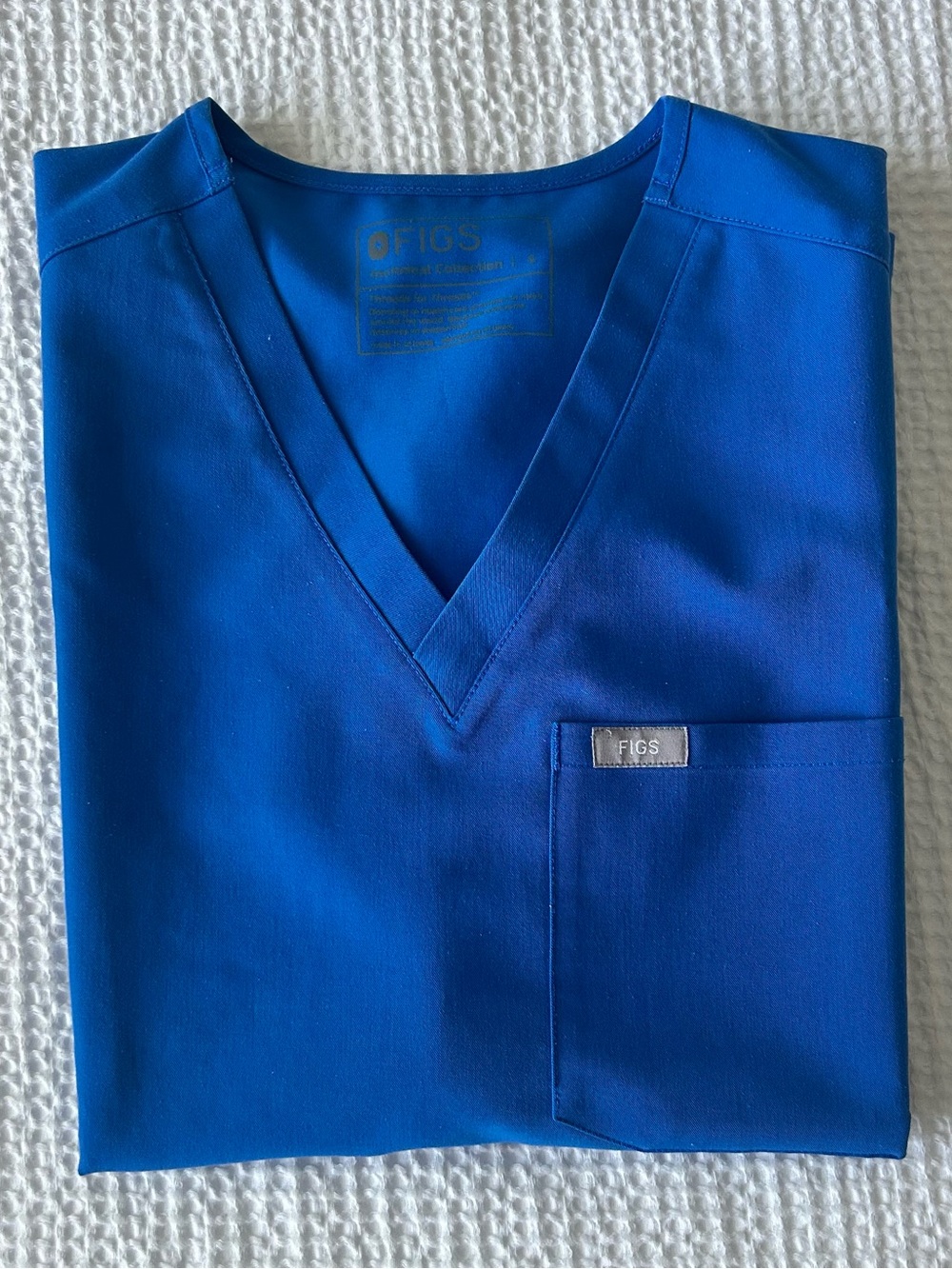 FIGS Catarina One-Pocket Scrub Top